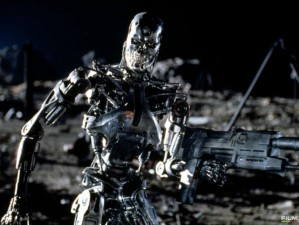 《终结者2：T800与T1000的共同能力揭秘》